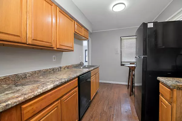Kankakee, IL 60901,729 Webster W Circle