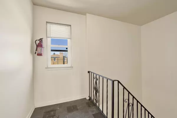 Melrose Park, IL 60160,1616 N 17th N Avenue #2