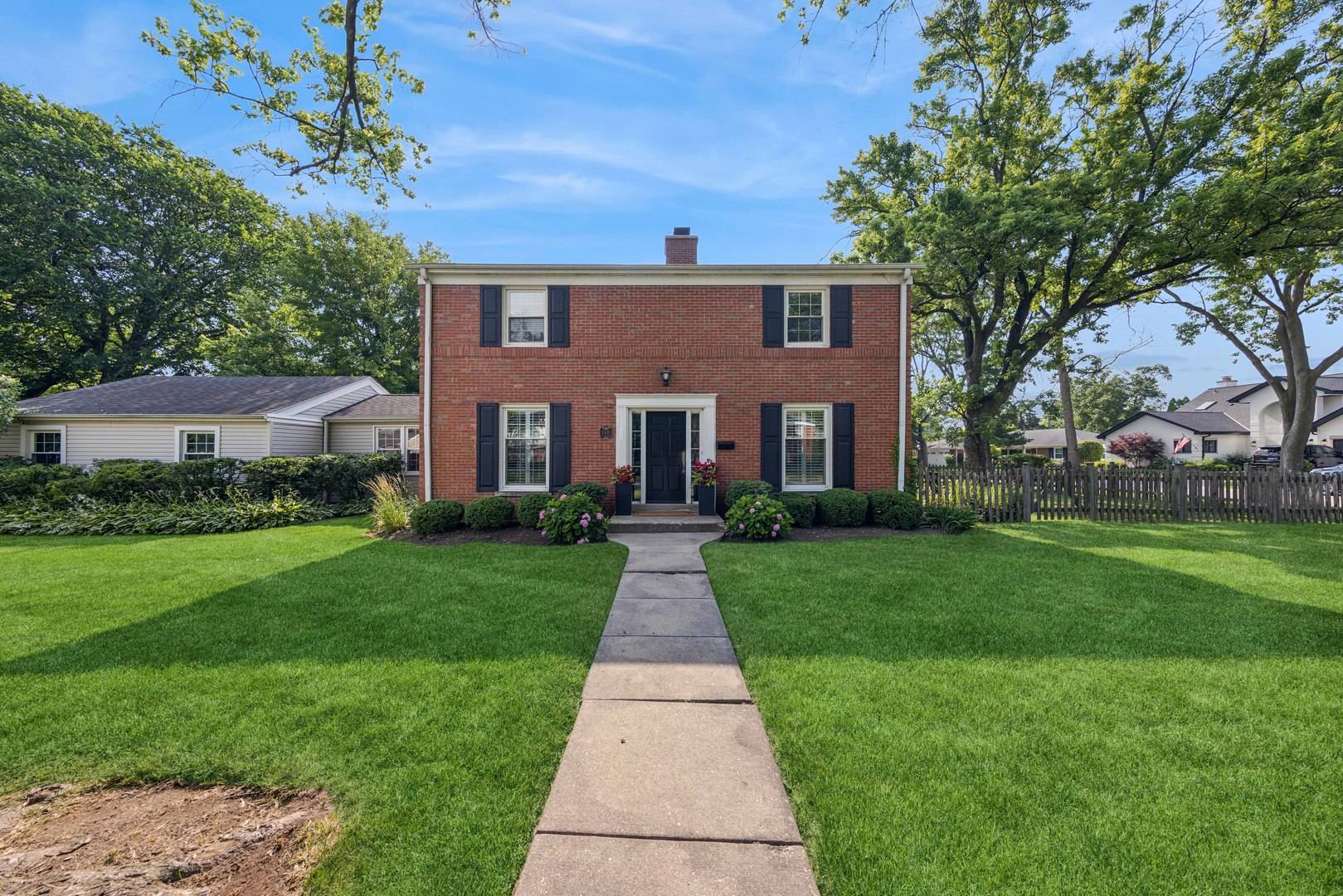 Glenview, IL 60025,2430 Covert Road