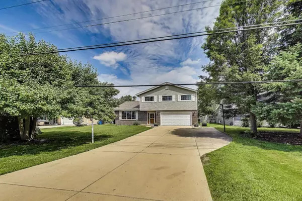 Mount Prospect, IL 60056,1912 E Camp Mcdonald Road