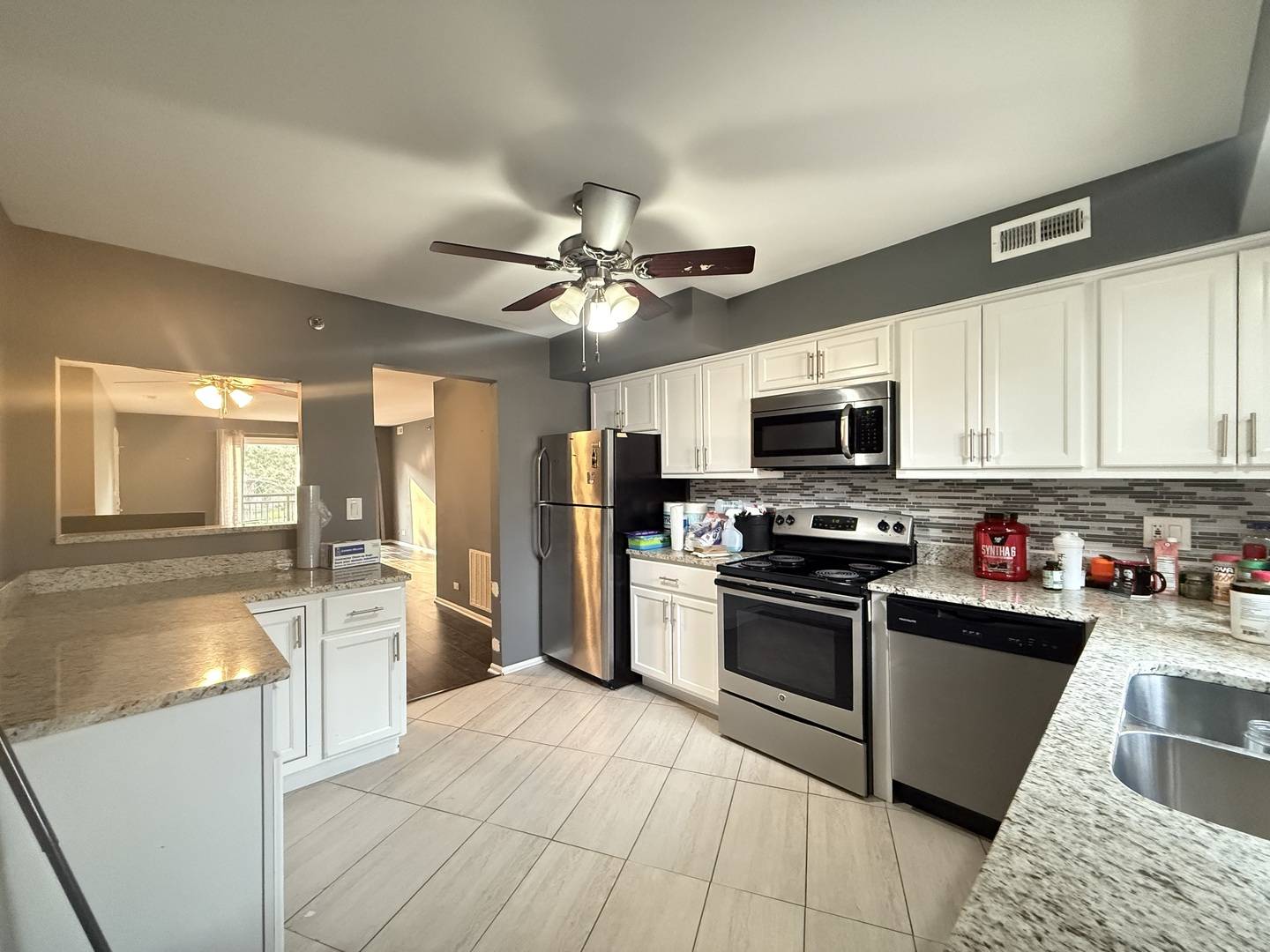 Glenview, IL 60025,4170 Cove Lane #2B