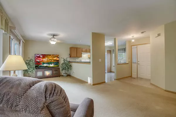 Carpentersville, IL 60110,2314 Woodside Drive