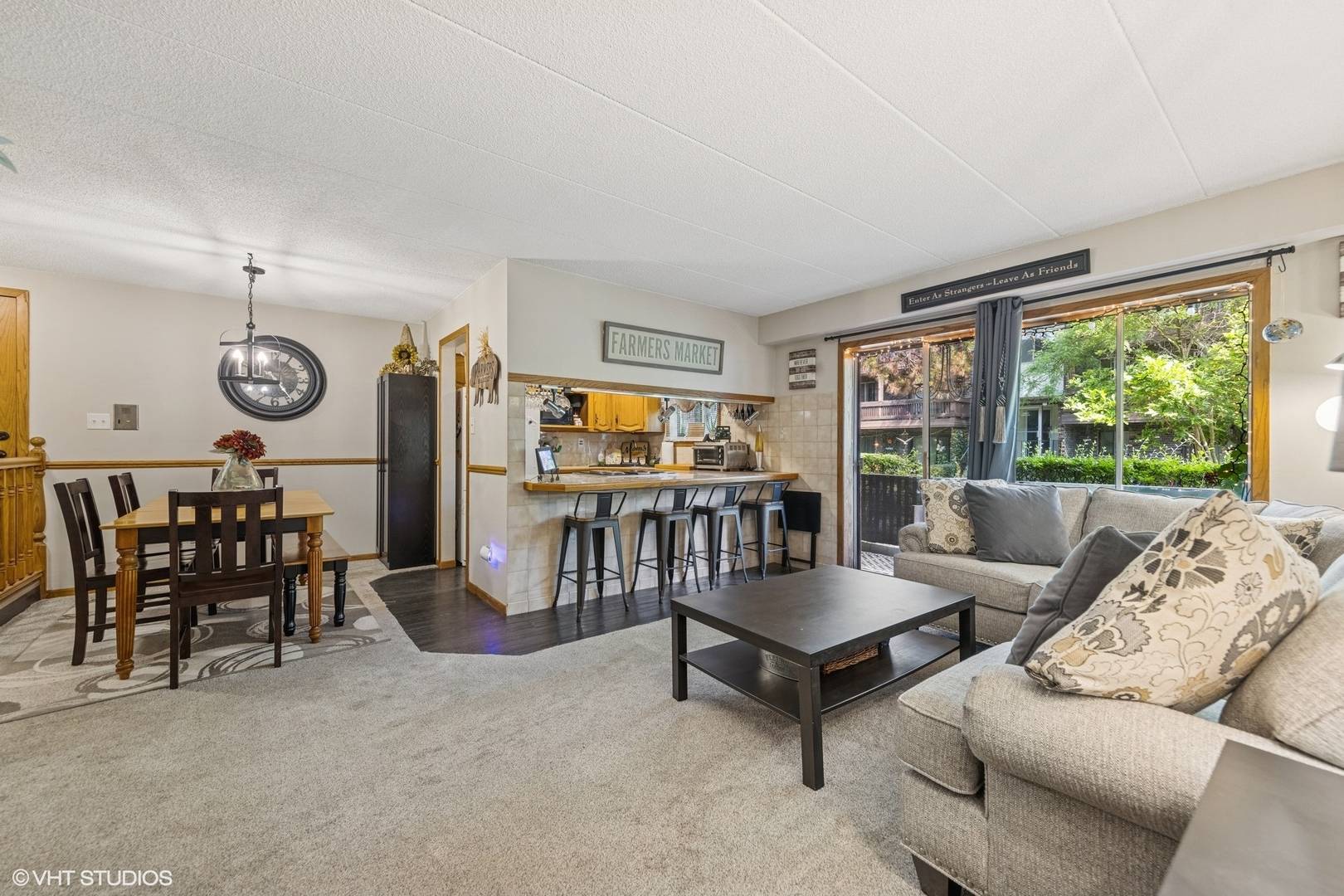 Crestwood, IL 60418,5204 Midlothian #214