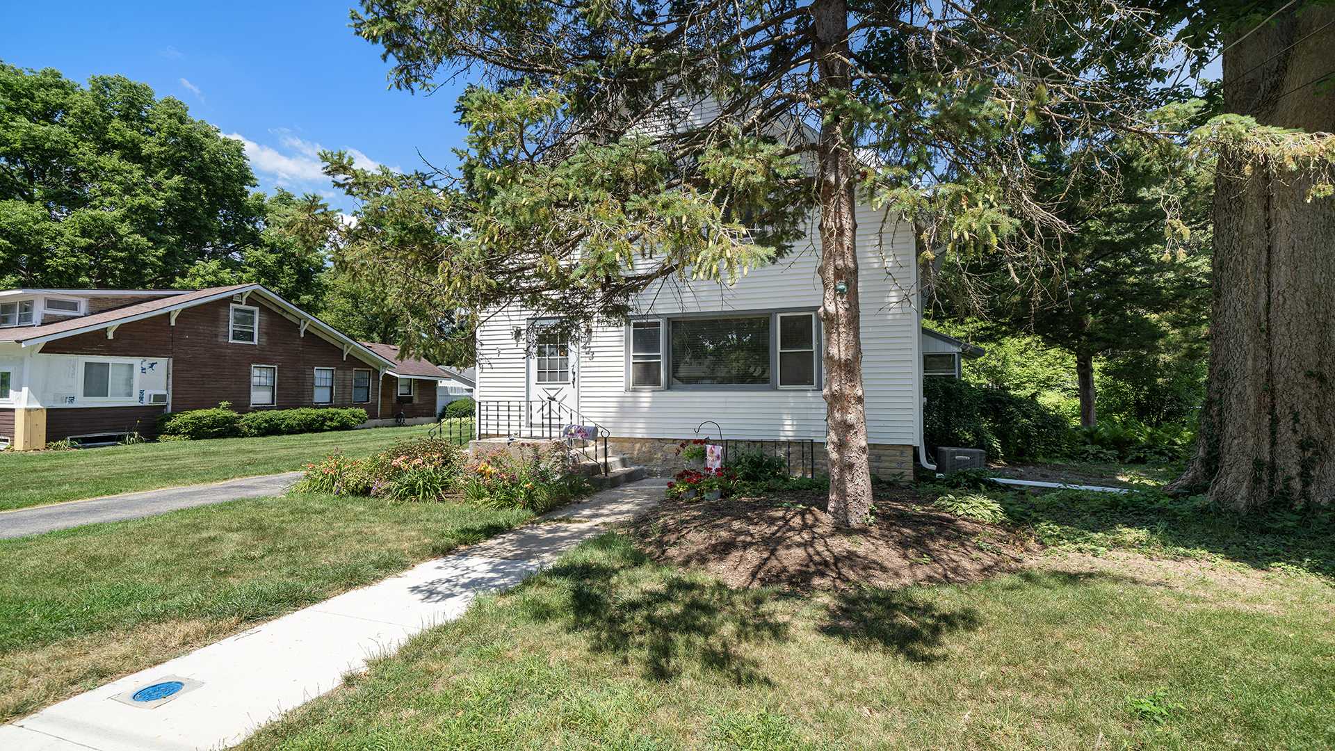 Belvidere, IL 61008,423 W Madison Street