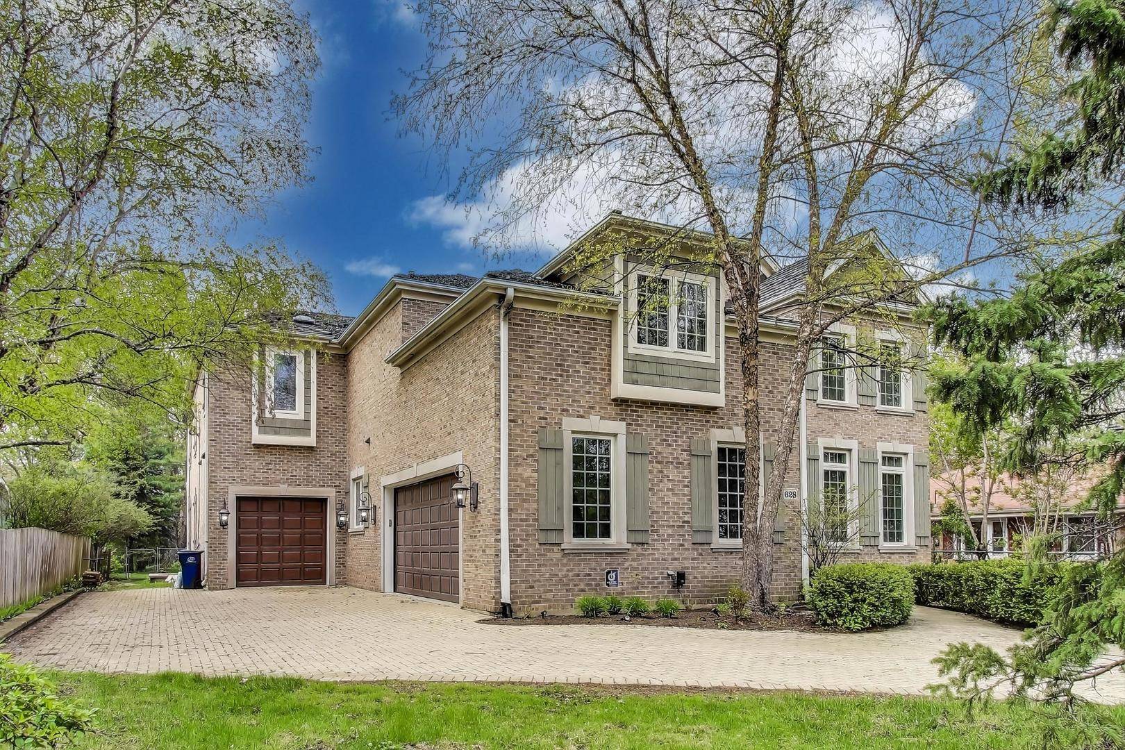 628 GREENWOOD Road, Northbrook, IL 60062