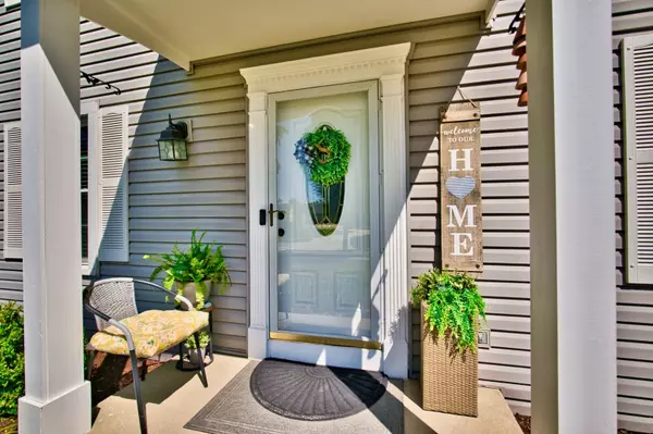 Naperville, IL 60565,529 Warwick Drive