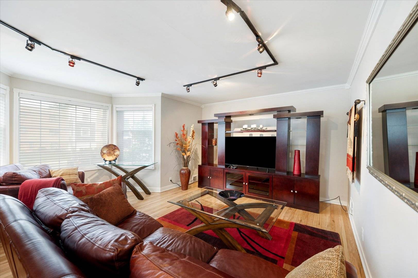 Elmhurst, IL 60126,483 W St Charles Road #483
