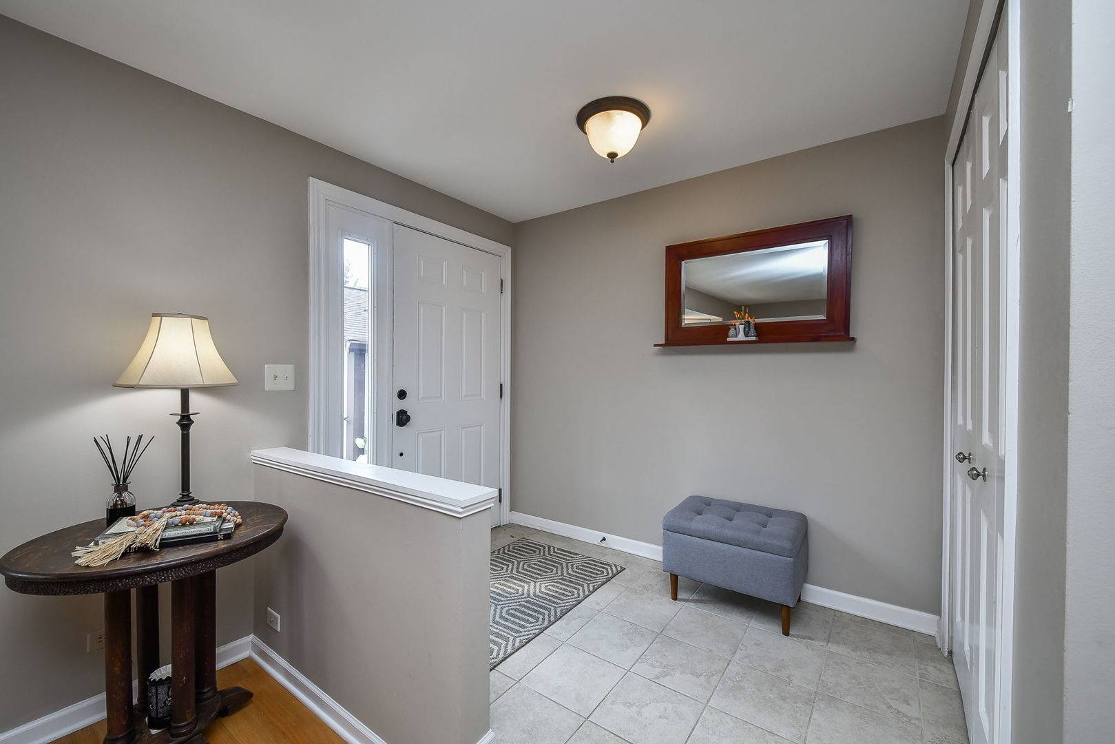 St. Charles, IL 60174,74 White Oak Circle