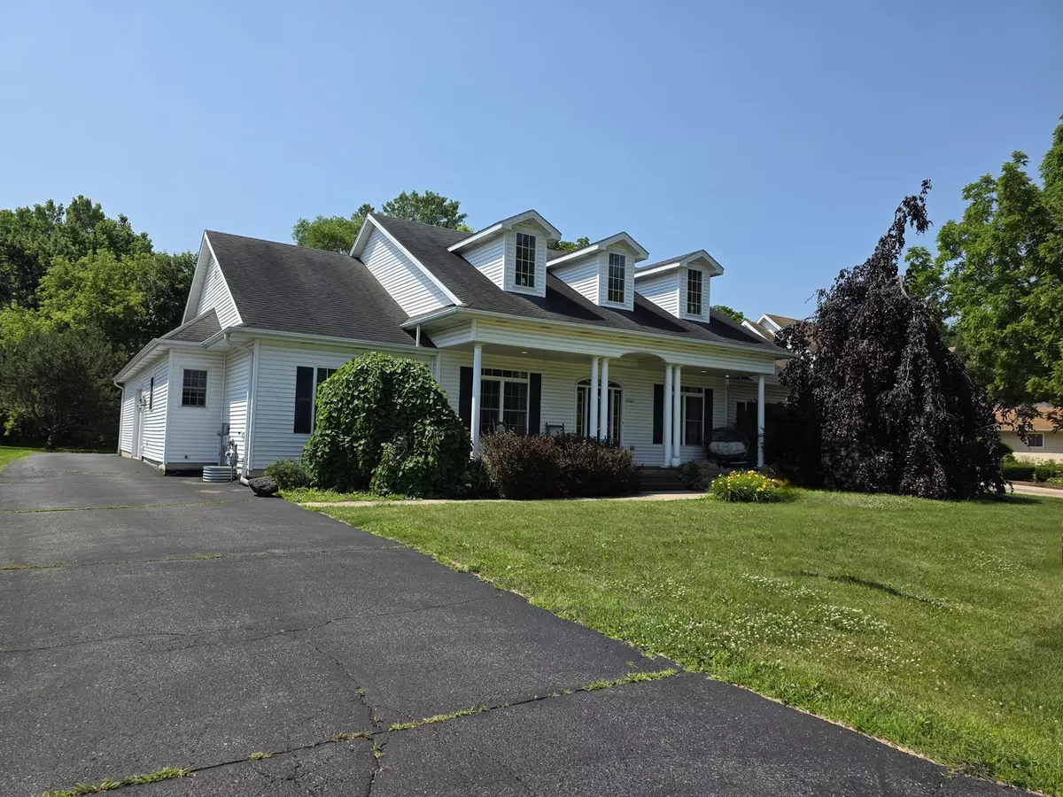 Beach Park, IL 60087,10381 Country Lane