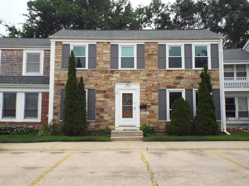 2143 Hassell Road, Hoffman Estates, IL 60169