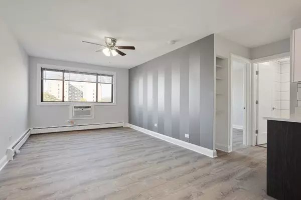Chicago, IL 60626,6758 N Sheridan Avenue #543