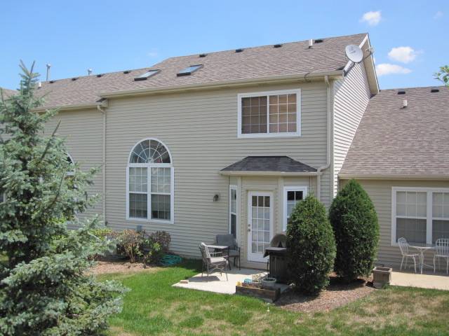 Sugar Grove, IL 60554,54 Rolling Oaks Road #B