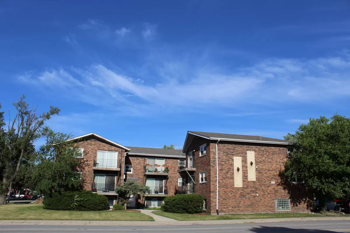 Lyons, IL 60534,4545 Prescott Avenue #103