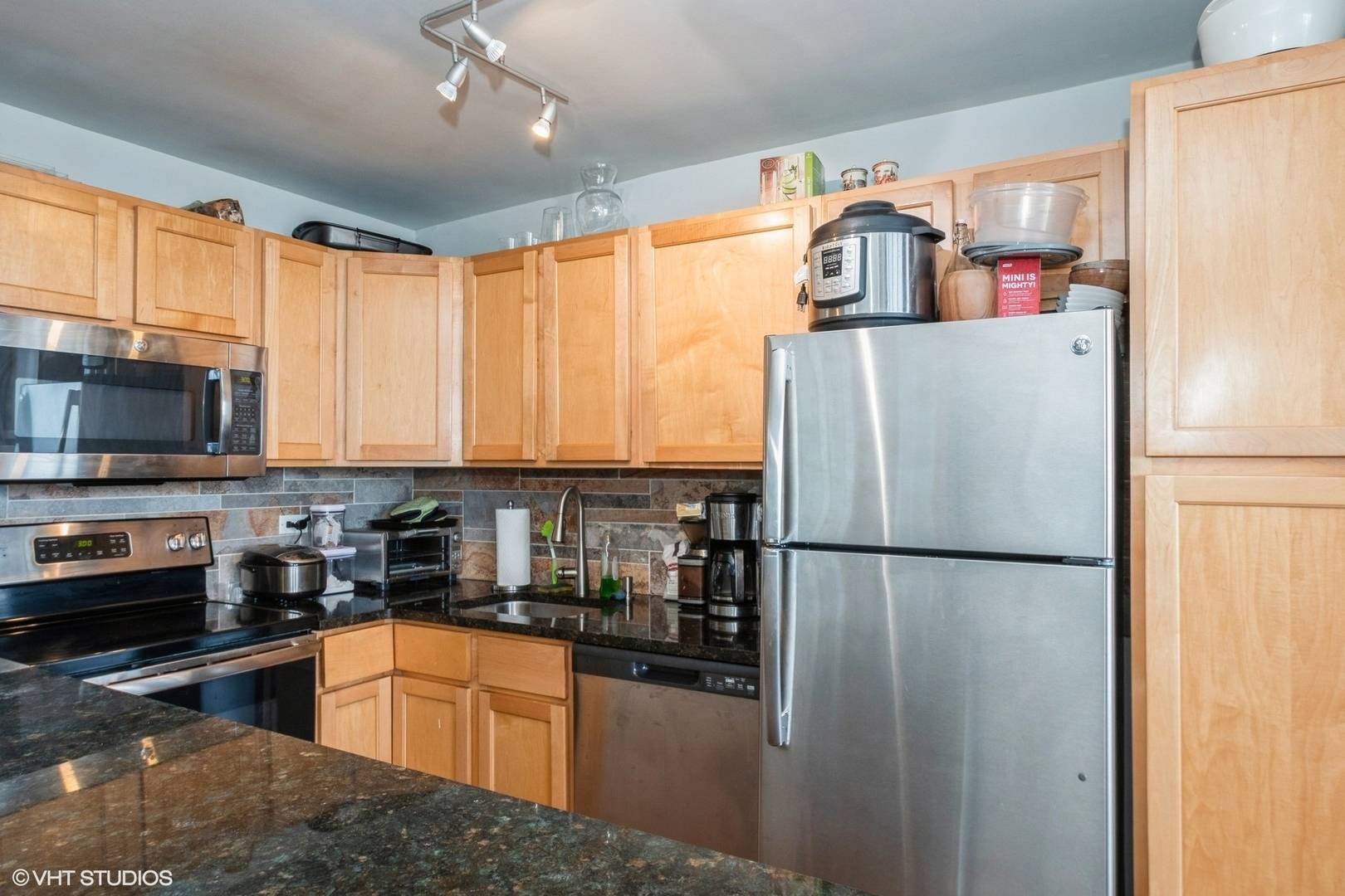 Chicago, IL 60613,655 W Irving Park Road #2704