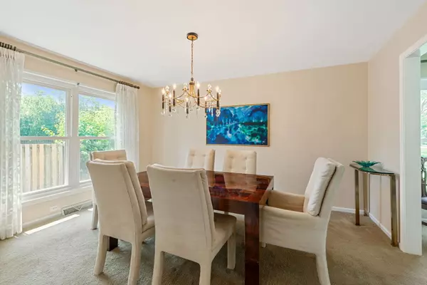 Northbrook, IL 60062,3930 Bordeaux Court
