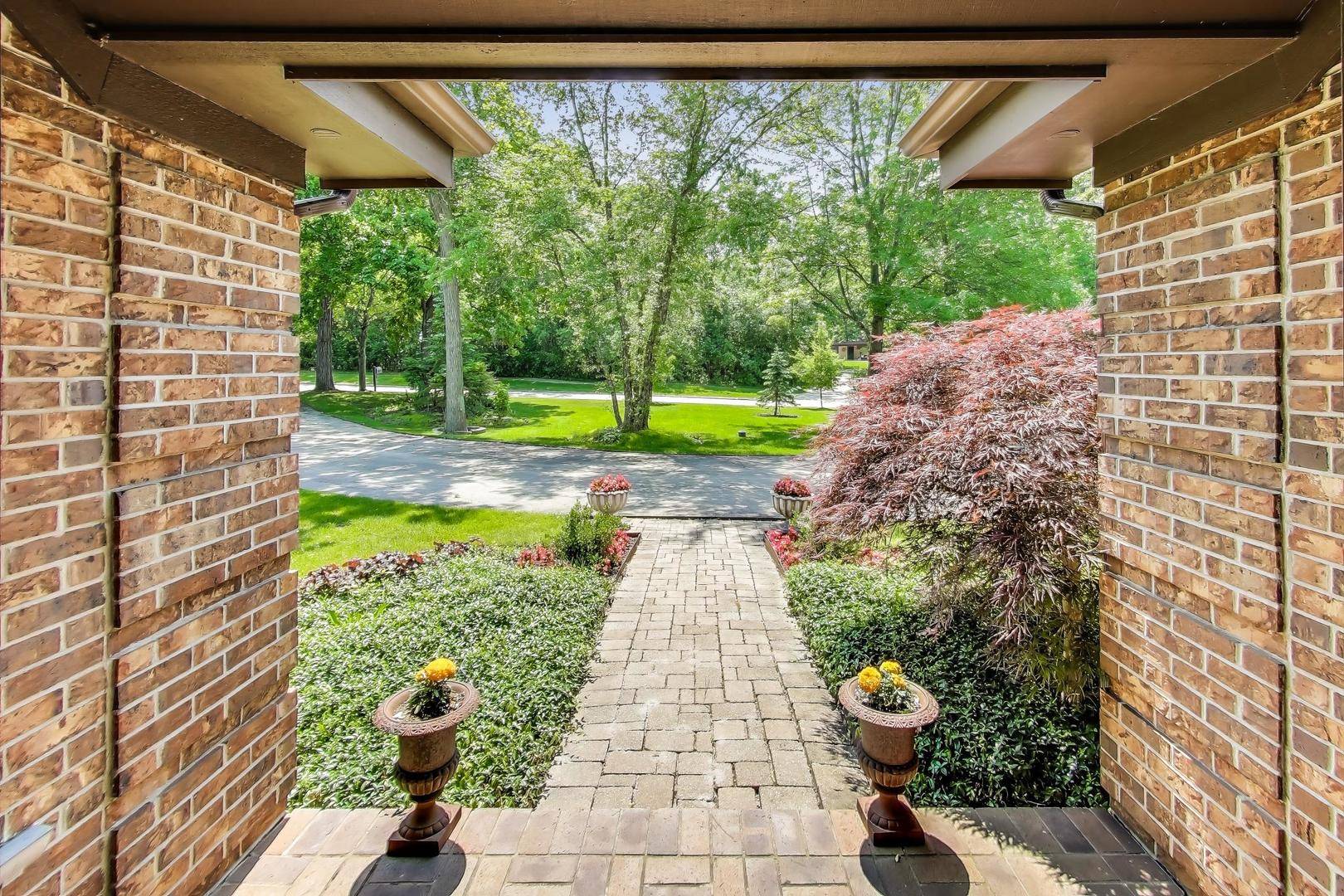 Lake Forest, IL 60045,1710 Devonshire Lane