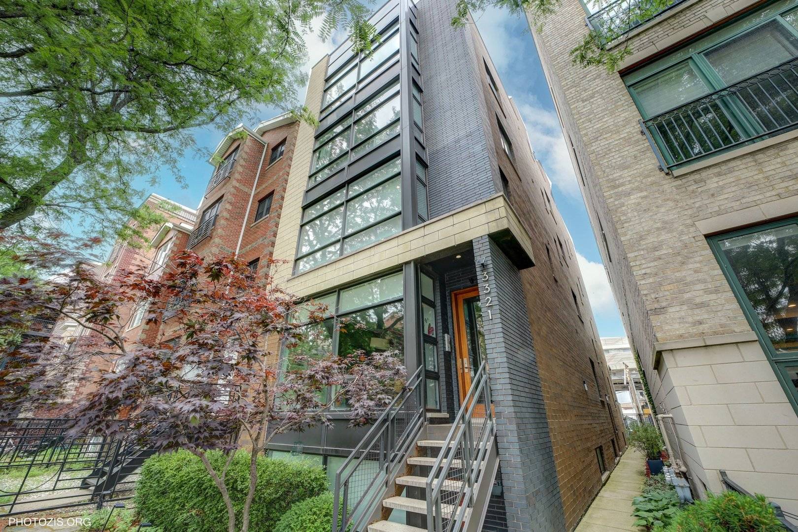 3321 N SHEFFIELD Avenue #4, Chicago, IL 60657