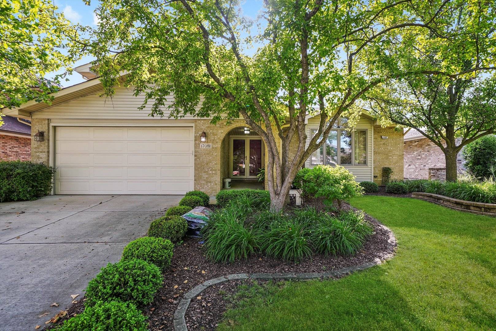 Oak Forest, IL 60452,17081 BONNIE TRAIL WEST