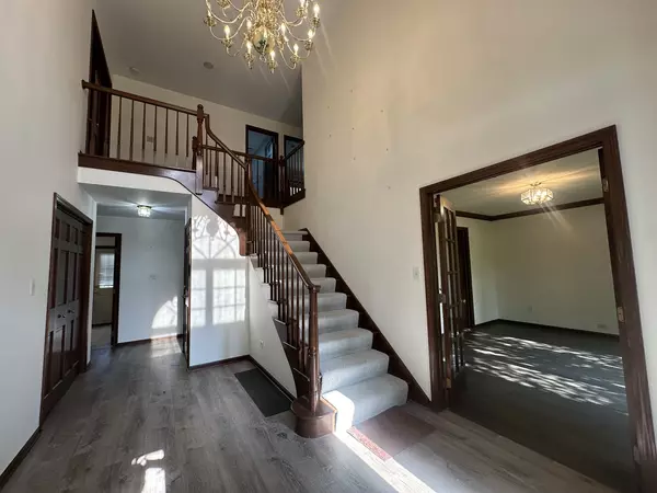 West Chicago, IL 60185,1055 Knollwood Lane