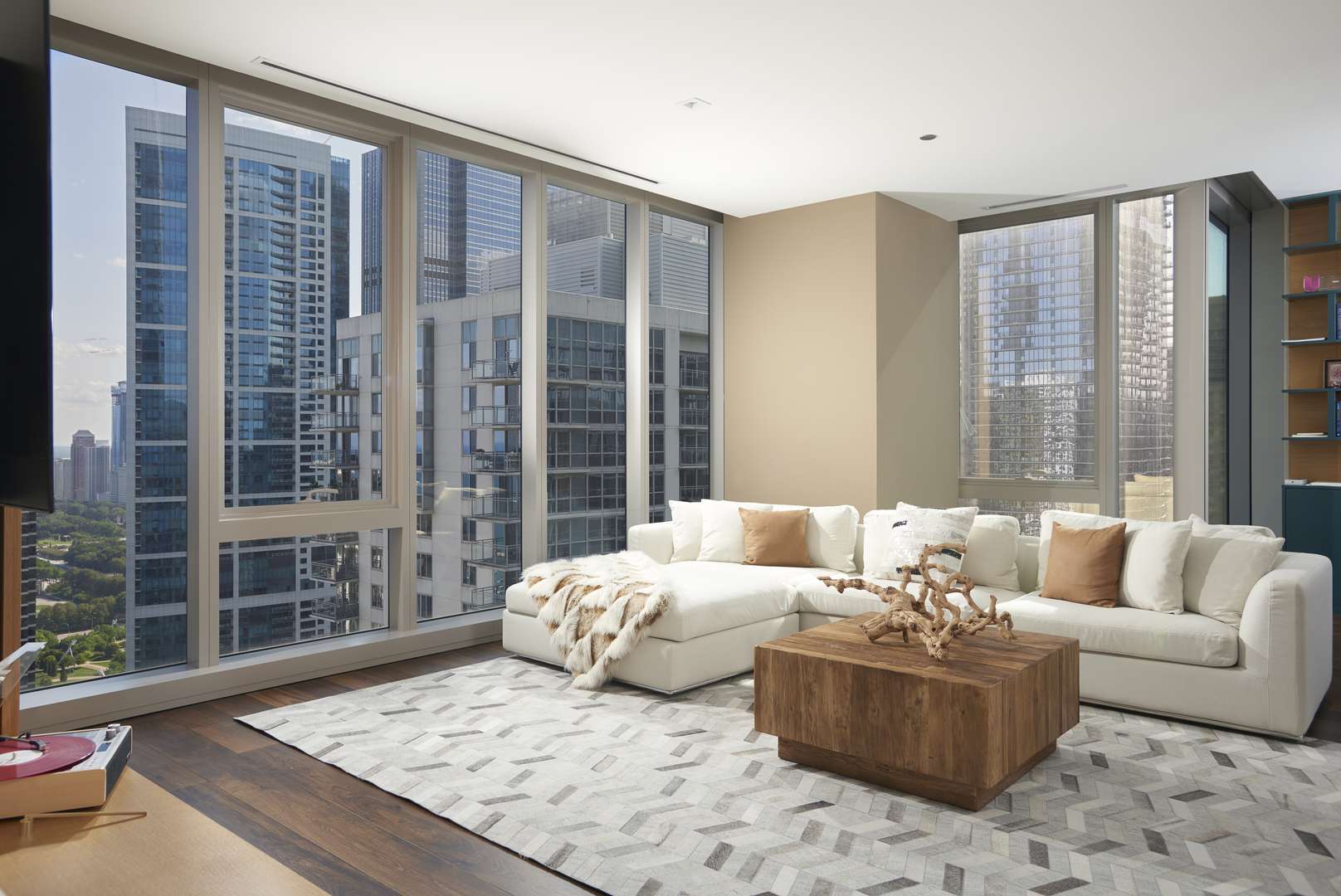 Chicago, IL 60601,363 E Wacker Drive #3303