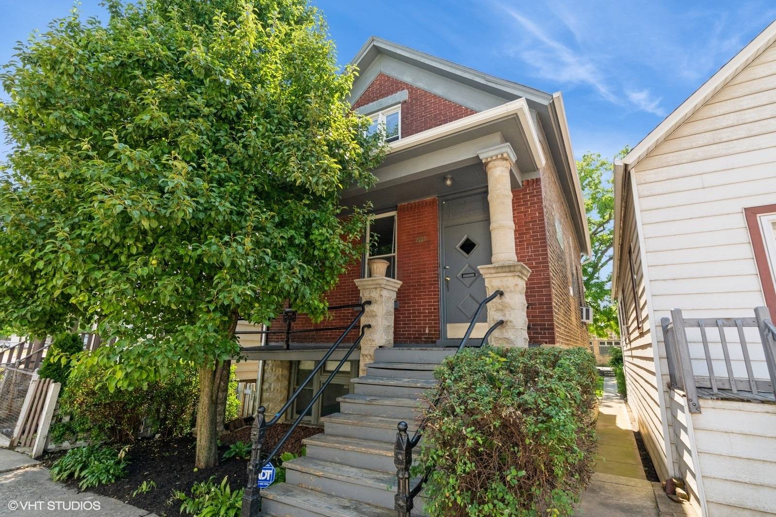 2721 W Prindiville Street, Chicago, IL 60647