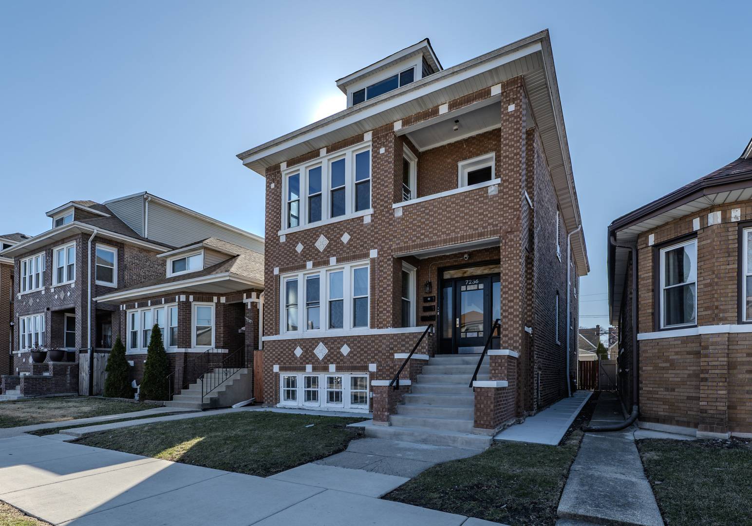 Chicago, IL 60629,7236 S Fairfield Avenue #1R
