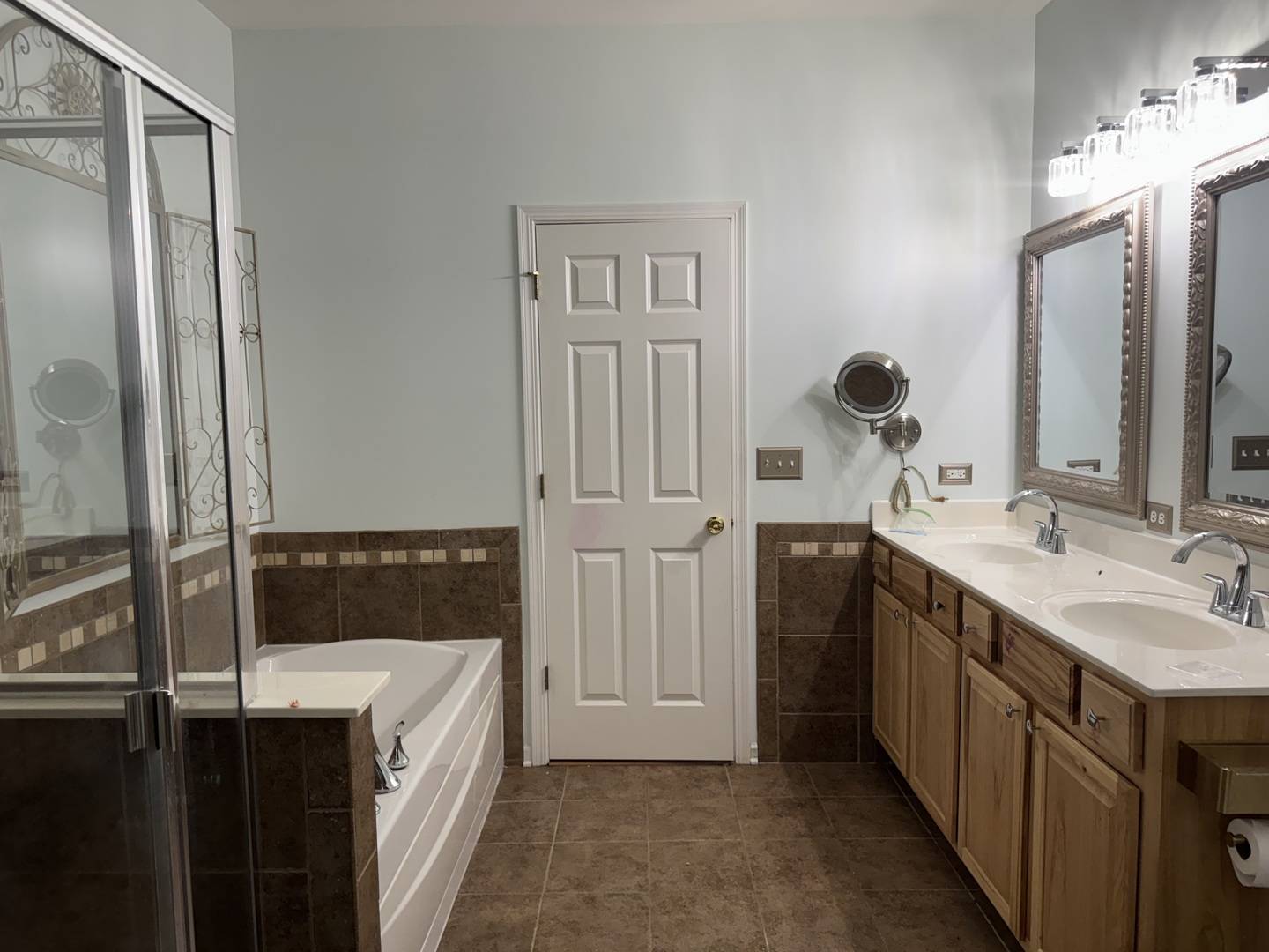 Joliet, IL 60431,916 Bluebell Circle #916