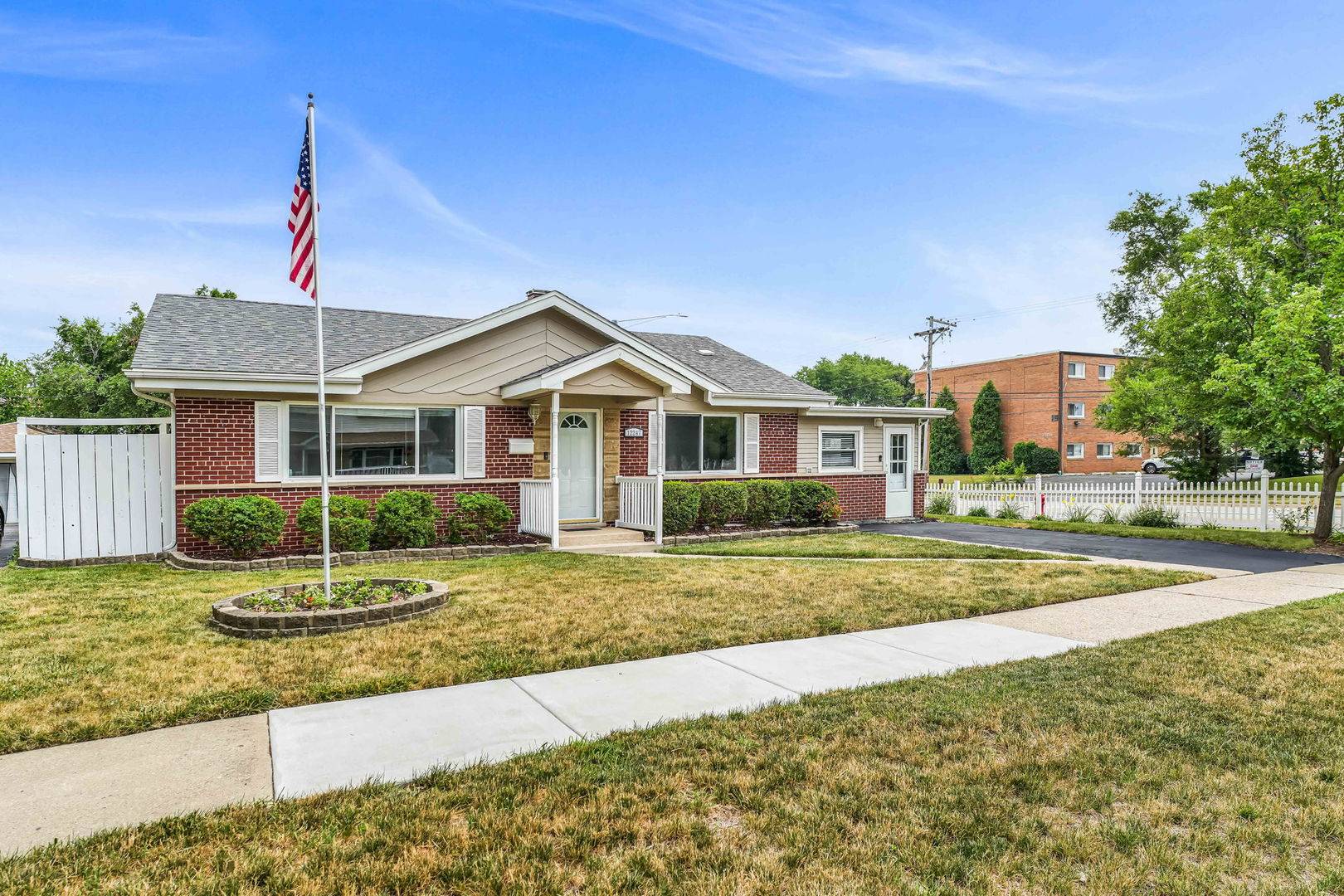 Alsip, IL 60803,12247 S Avers Avenue