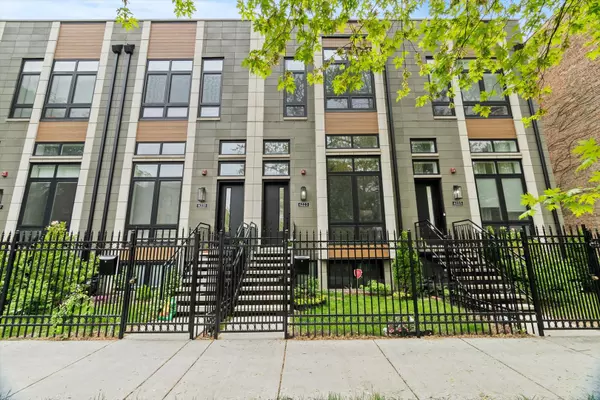 6223 S Ellis Avenue, Chicago, IL 60637