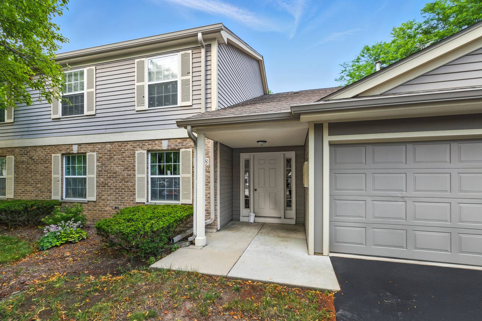 1108 Stratford Court #A, Elgin, IL 60120