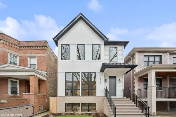 Chicago, IL 60618,3920 N Bell Avenue