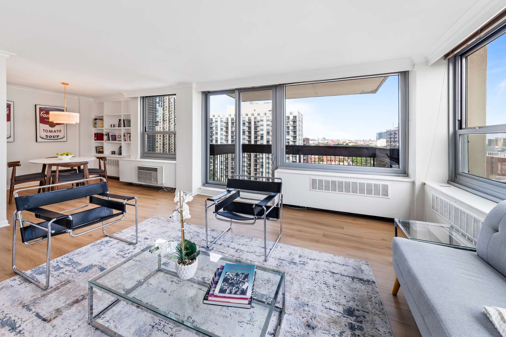 Chicago, IL 60610,1255 N SANDBURG Terrace #1211E
