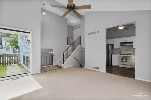 Warrenville, IL 60555,2S640 Hampton Drive