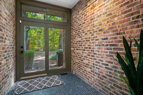 Riverwoods, IL 60015,1000 Whigam Road