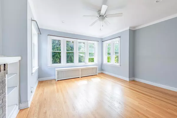 Berwyn, IL 60402,3636 Oak Park Avenue