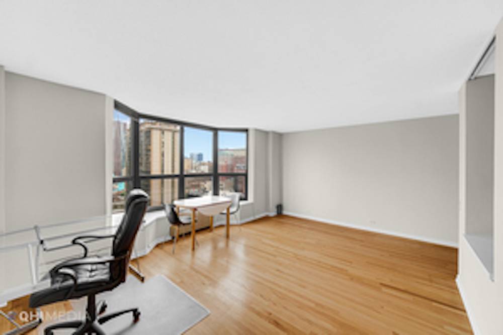 Chicago, IL 60605,899 S Plymouth Court #1910