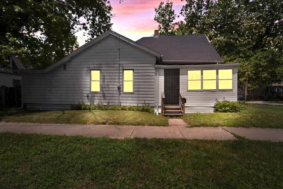 Bloomington, IL 61701,1102 N Lee Street