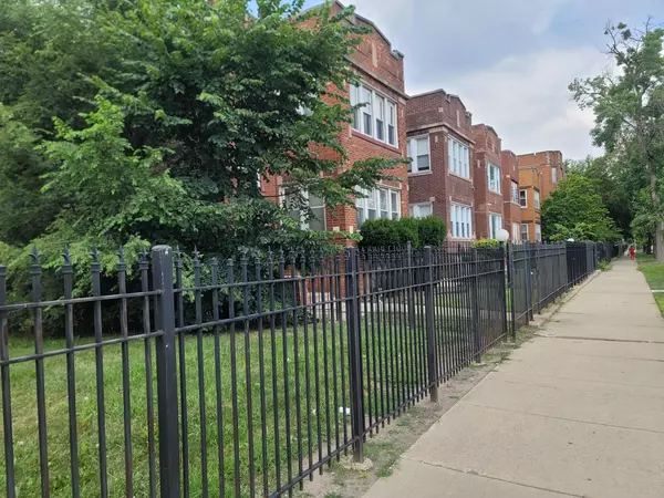 Chicago, IL 60620,7836 S Marshfield Avenue