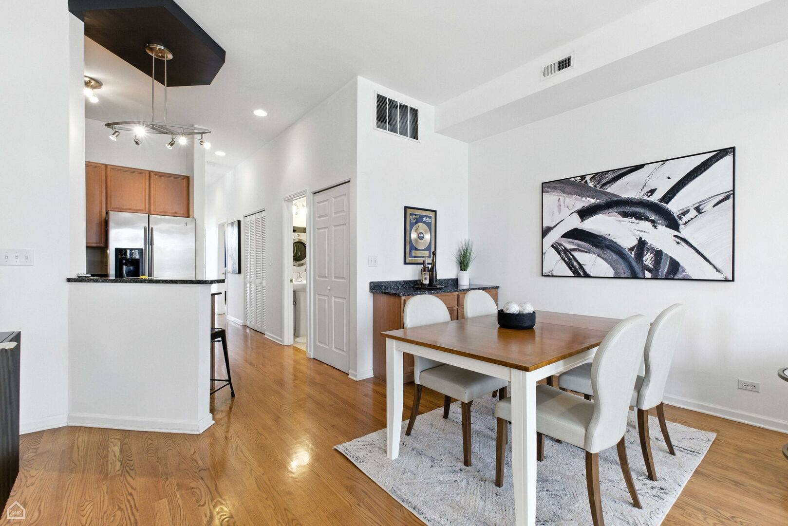 Chicago, IL 60622,1708 W Chicago Avenue #3