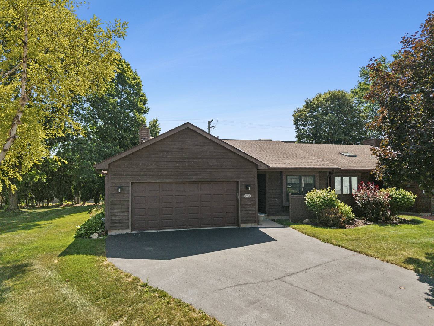 225 Mattek Court, Dekalb, IL 60115