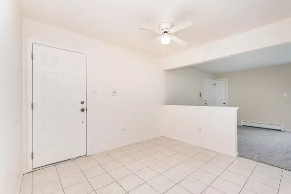 Oak Forest, IL 60452,15302 Kenton Avenue #3