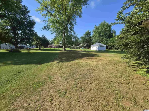 Clayton, IL 62324,309 E Main