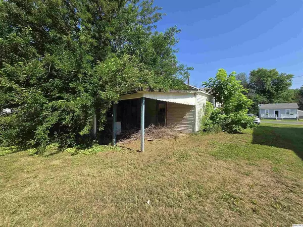 Clayton, IL 62324,309 E Main