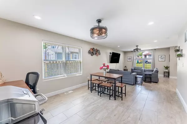 Joliet, IL 60435,1006 Summit Street