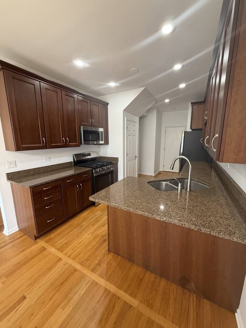 Naperville, IL 60563,1659 Windward Court