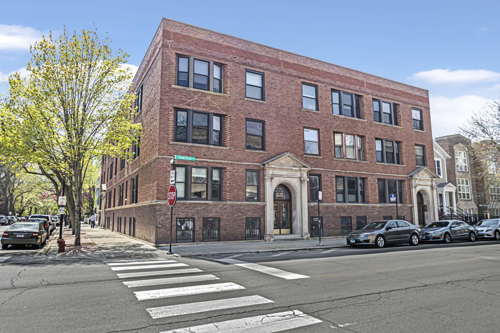 637 W Armitage Avenue #1, Chicago, IL 60614