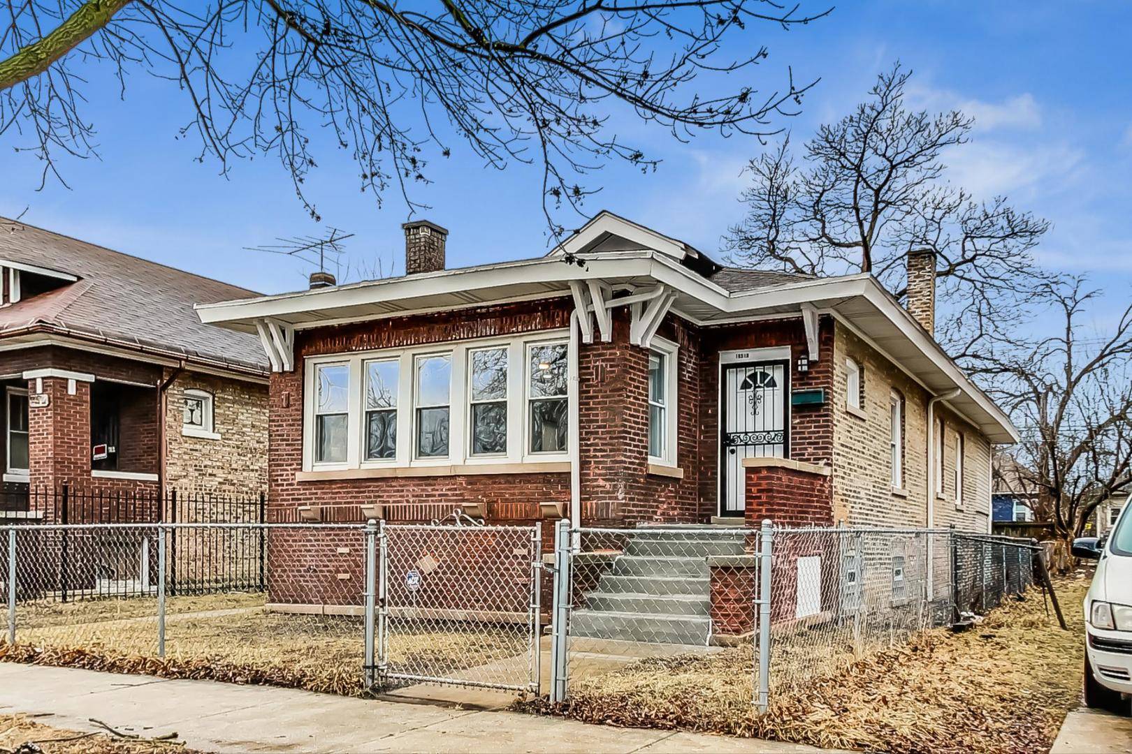 Chicago, IL 60628,10510 S STATE Street