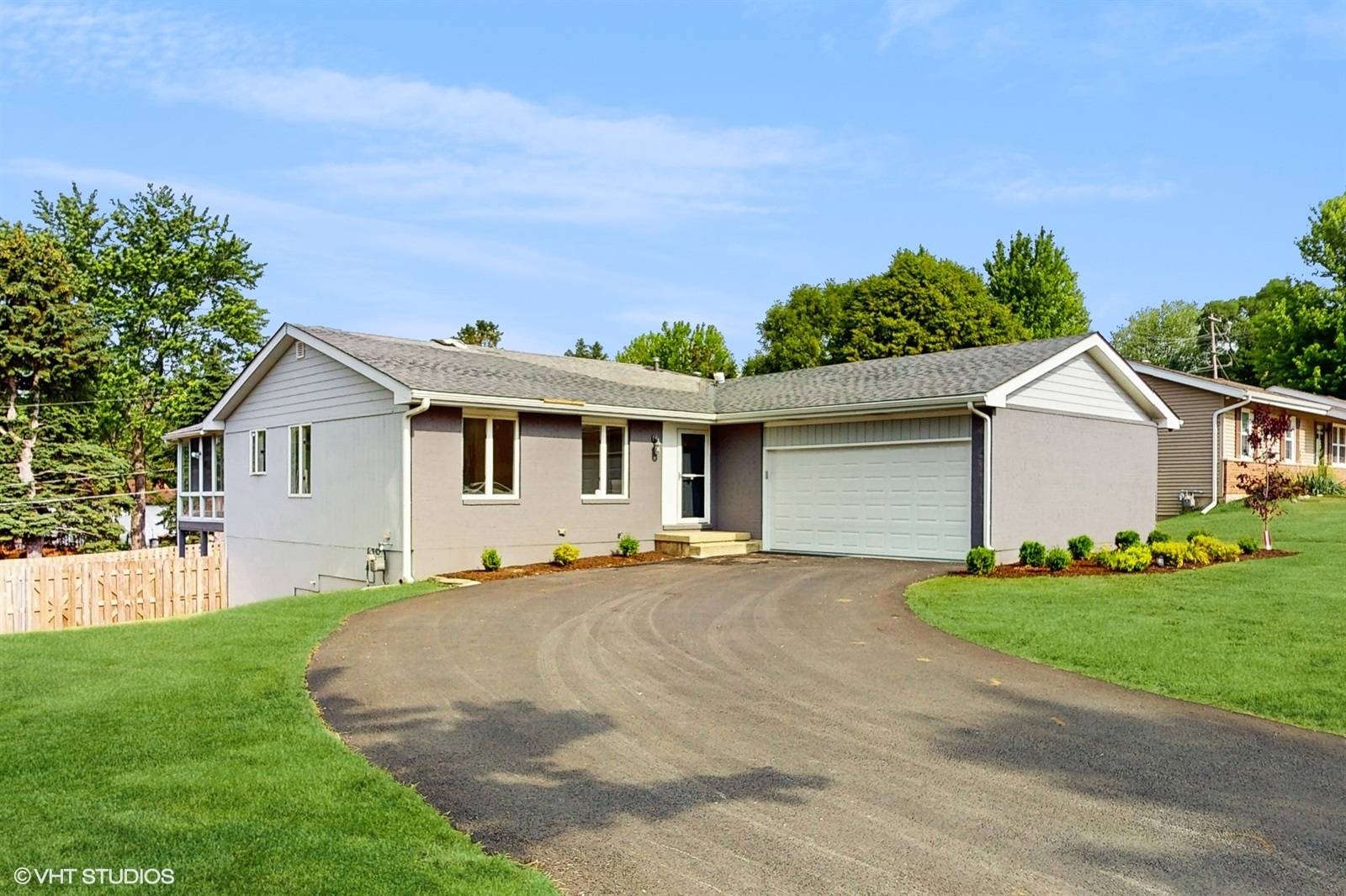 10607 Mathew Street, Huntley, IL 60142