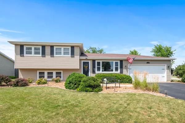 New Lenox, IL 60451,701 Lake Court