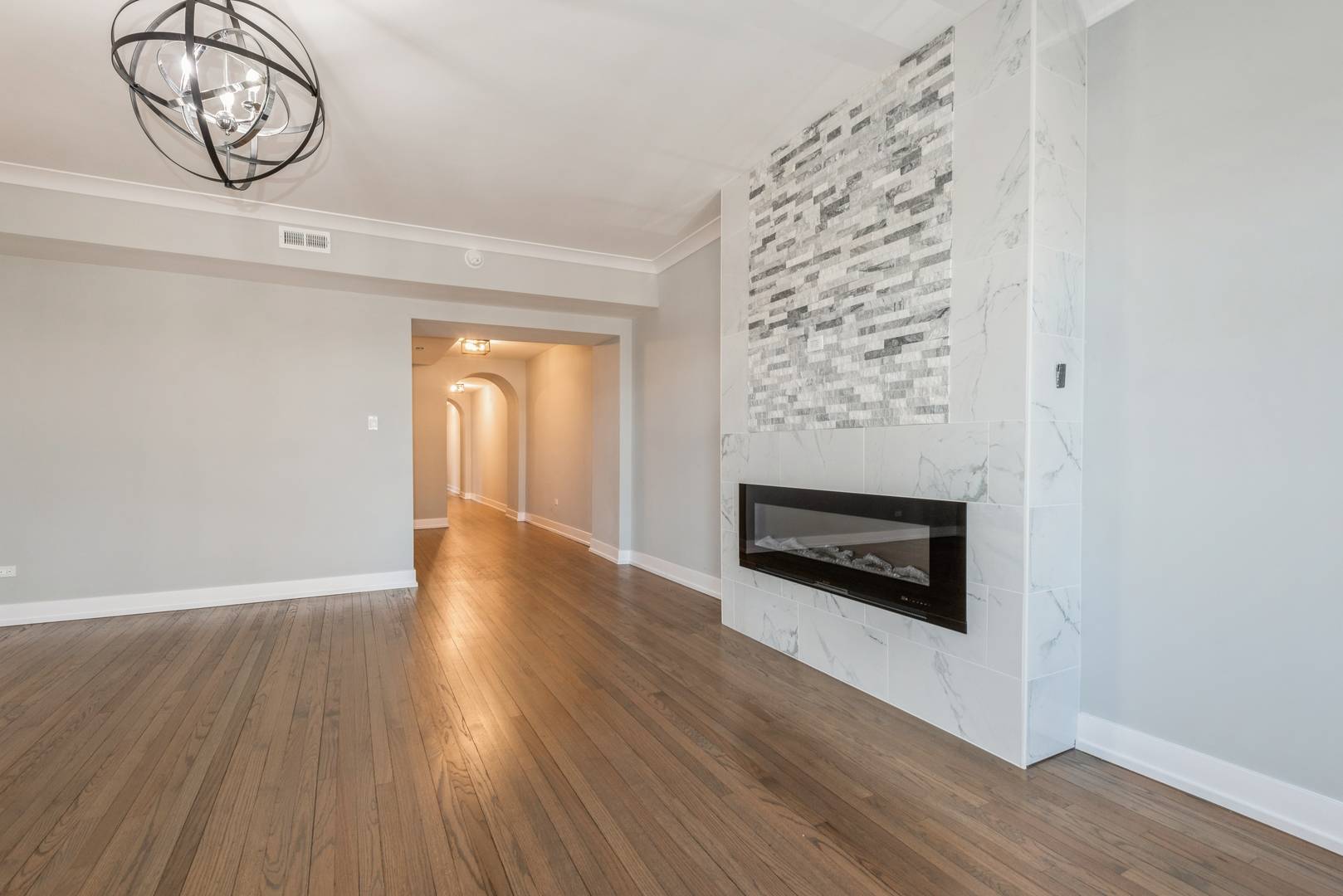 Chicago, IL 60626,1535 W Estes Avenue #4